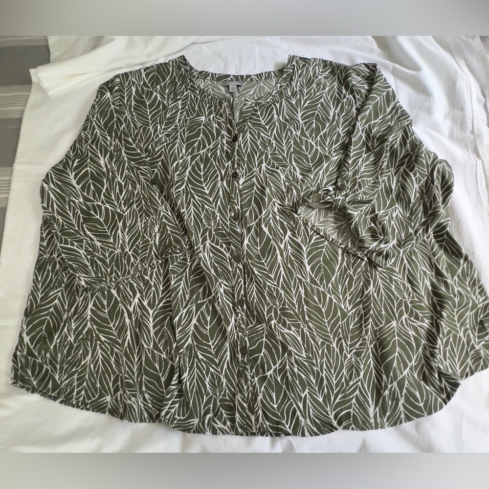 Catherines V-neck breezeway georgette button-down 3/4 sleeve 5X